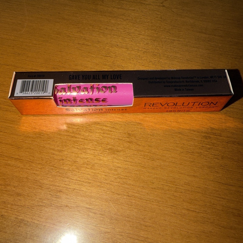 NEW Revolution Salvation Intense‎ Lip Lacquer Gave You All My Love Pink